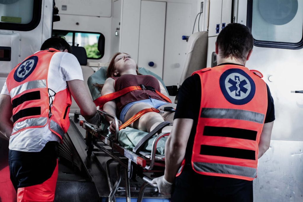 Formation pour devenir ambulancier : les aides disponibles